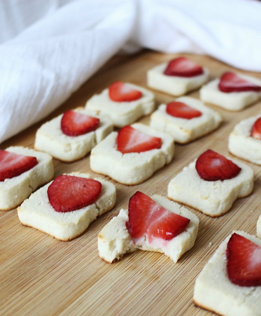 Keto Strawberry Cream Cheese Cookies