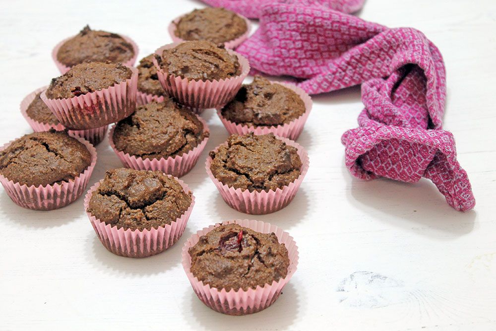 Keto Chocolate And Cranberry Muffins