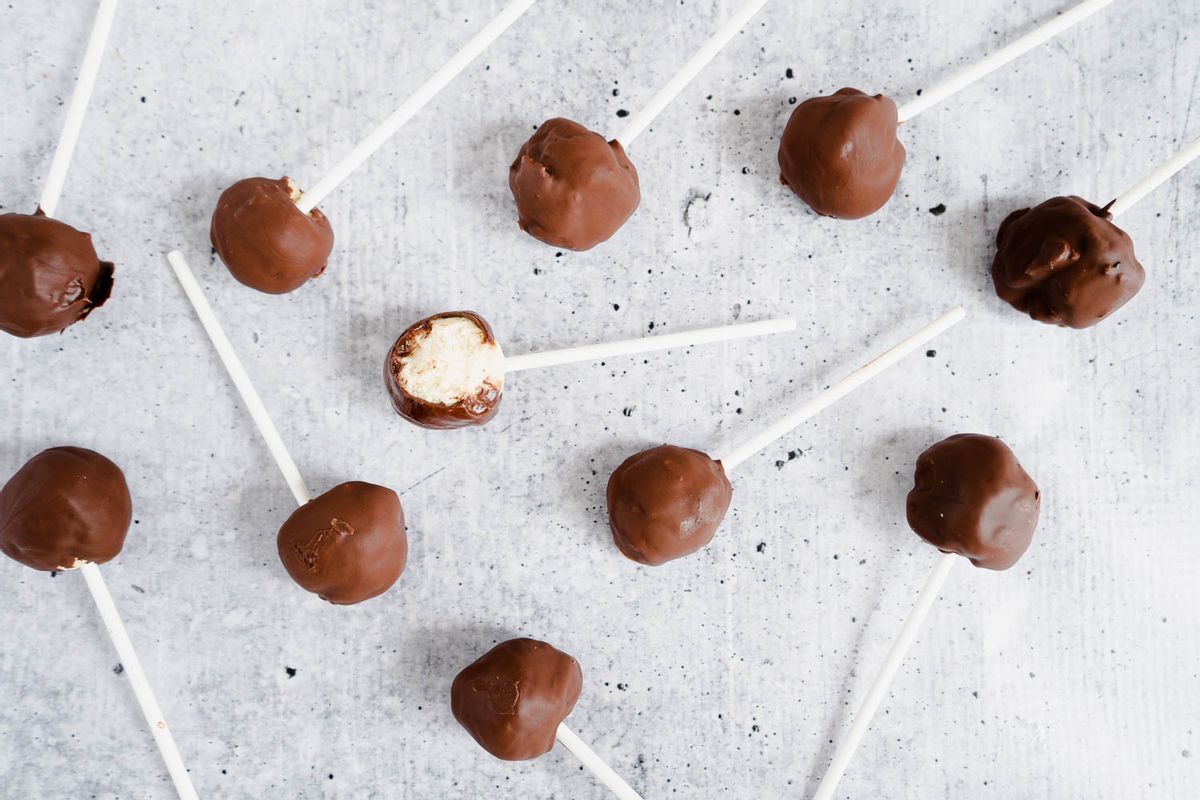 Keto Cake Pops