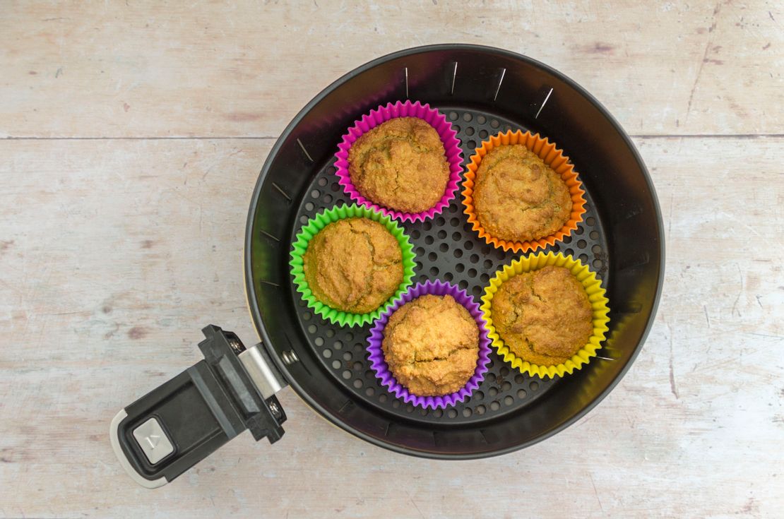 Air Fryer Cupcakes