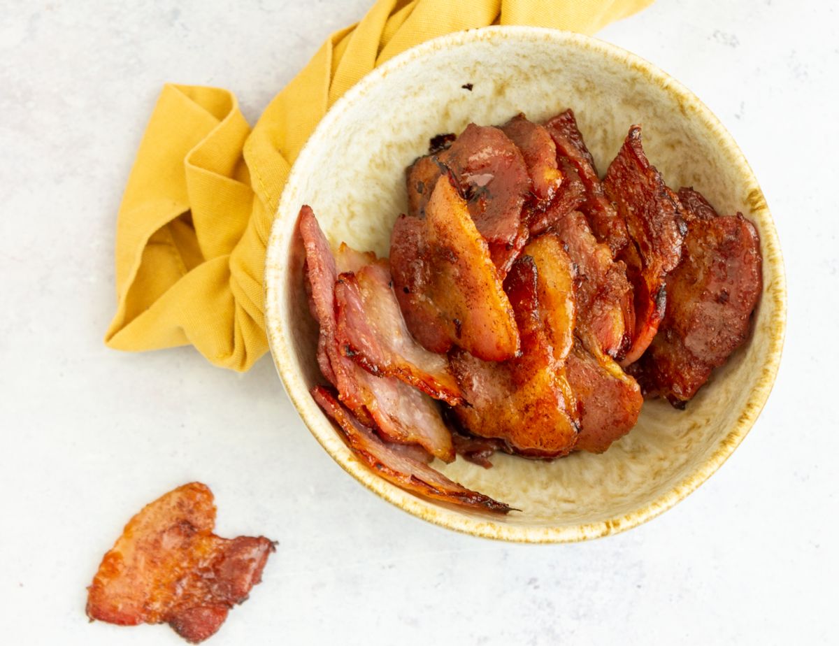 Keto Maple Cinnamon Bacon Chips