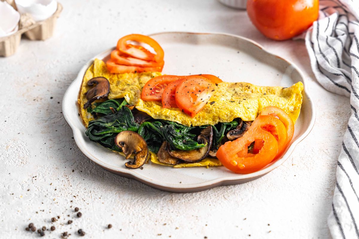 Keto 5:2 Mushroom and Spinach Omelet
