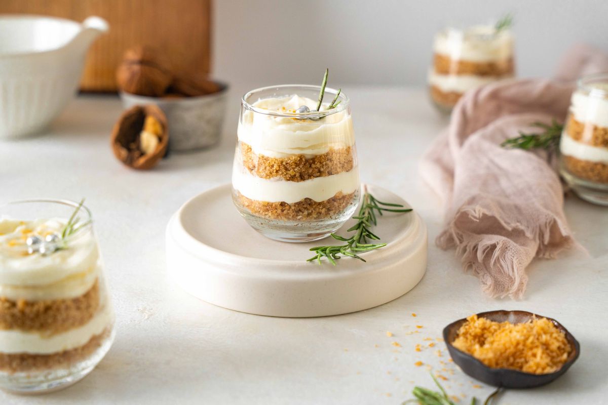 Keto New Year’s Champagne Cheesecake Cups  