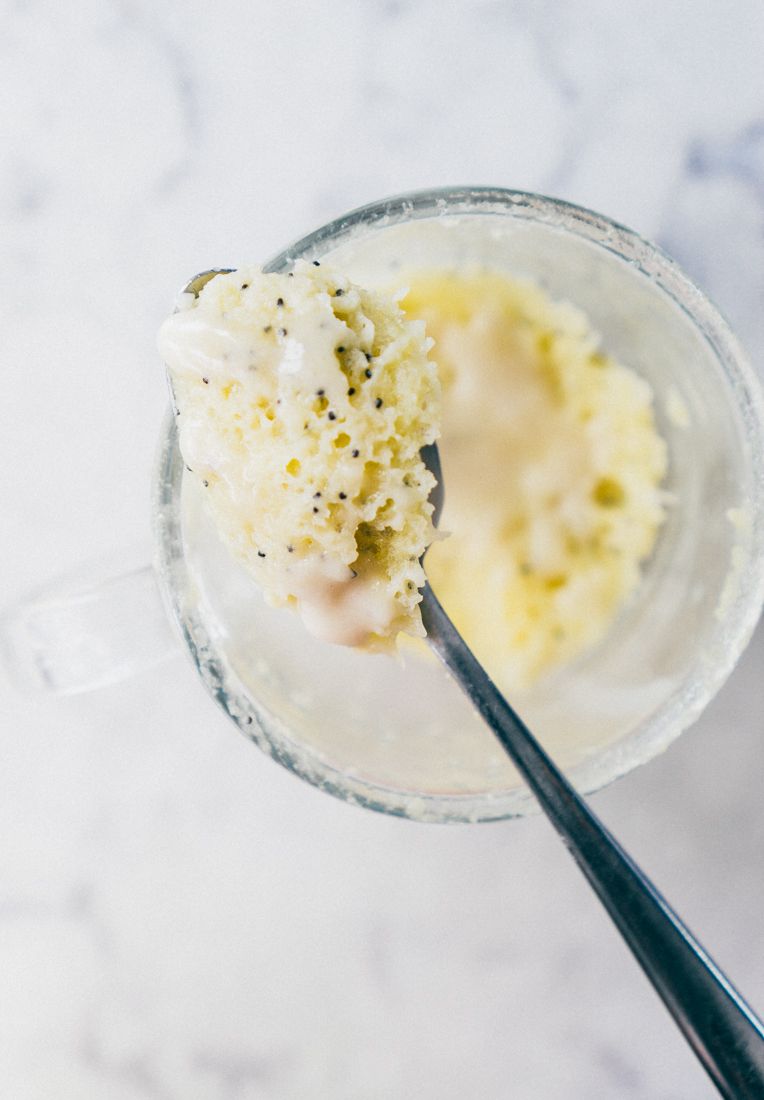 Keto Lemon Poppy Seed Mug Cake