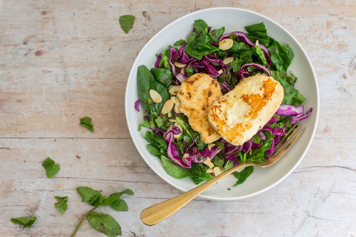 Low Carb Halloumi and Red Cabbage Salad