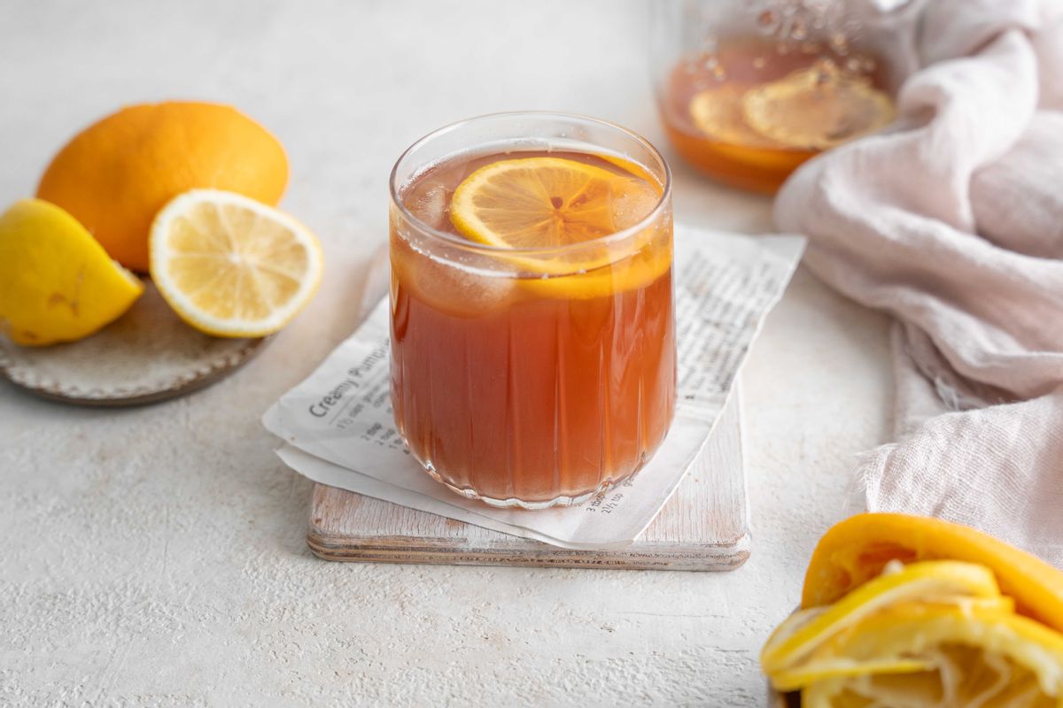 Jar And Glass Of Ice Tea With Lemon Stock Illustration - Download