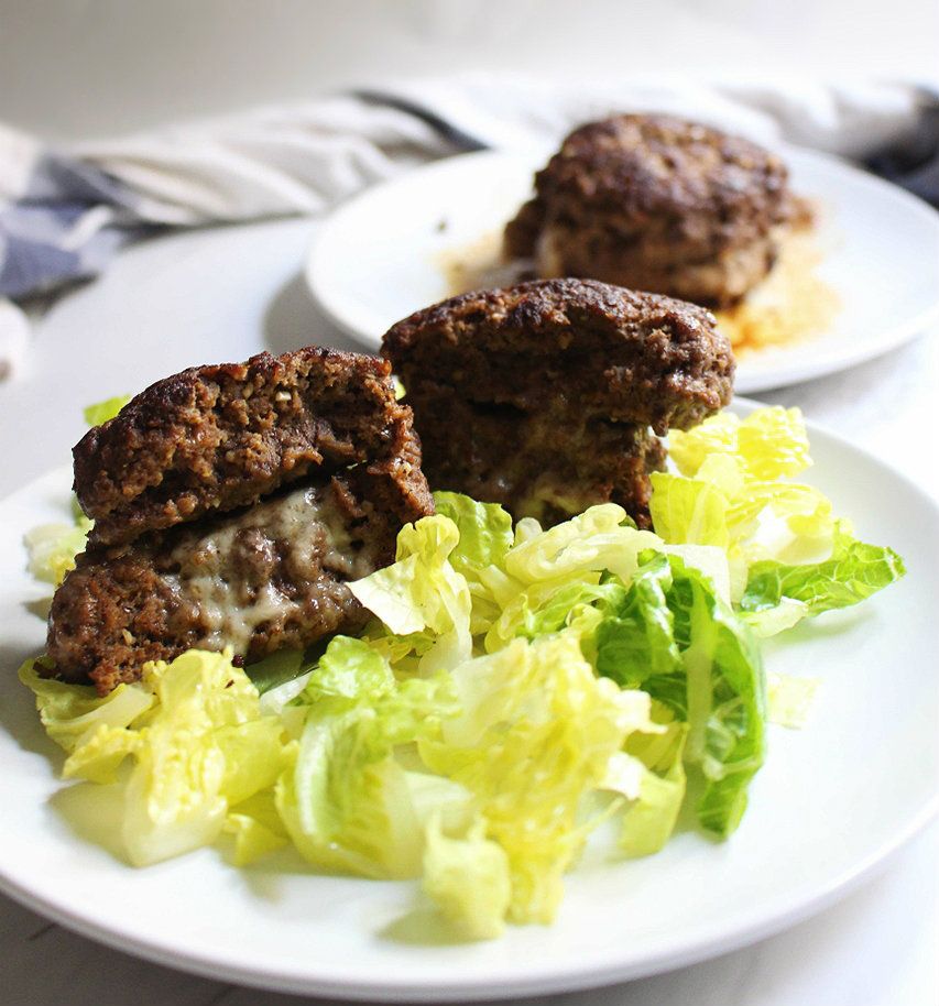 Keto Pepperjack Stuffed Burgers