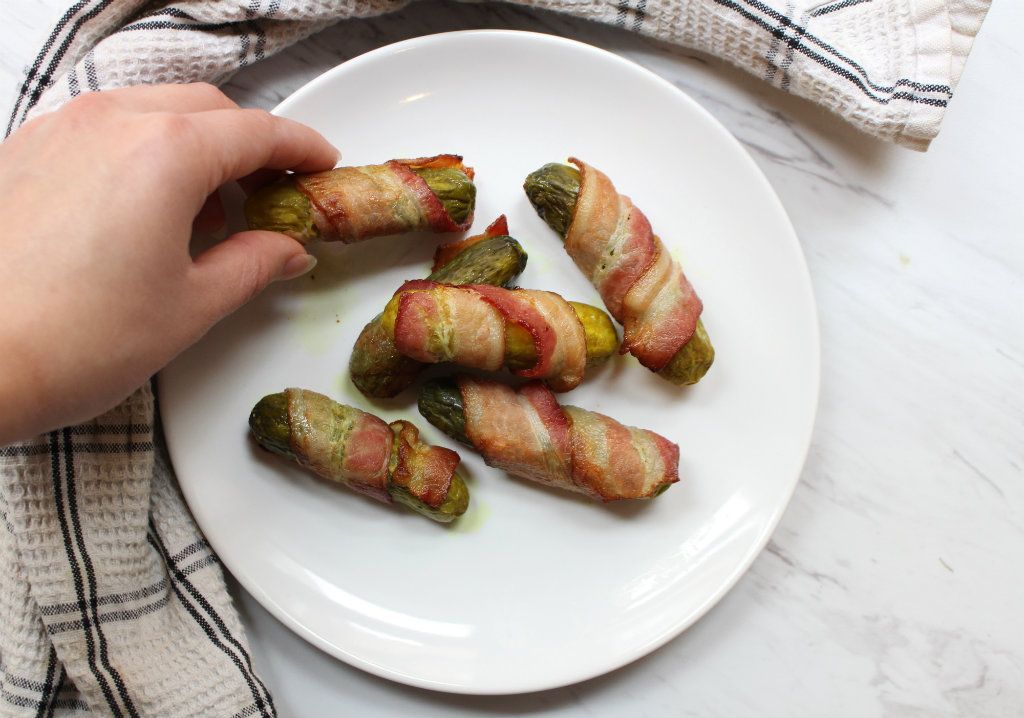 Low Carb Bacon Wrapped Pickles