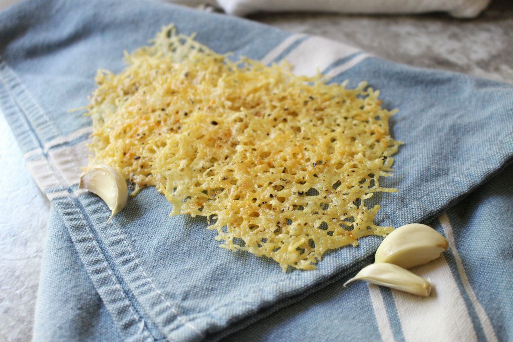 Keto Black Pepper Garlic Asiago Crisps