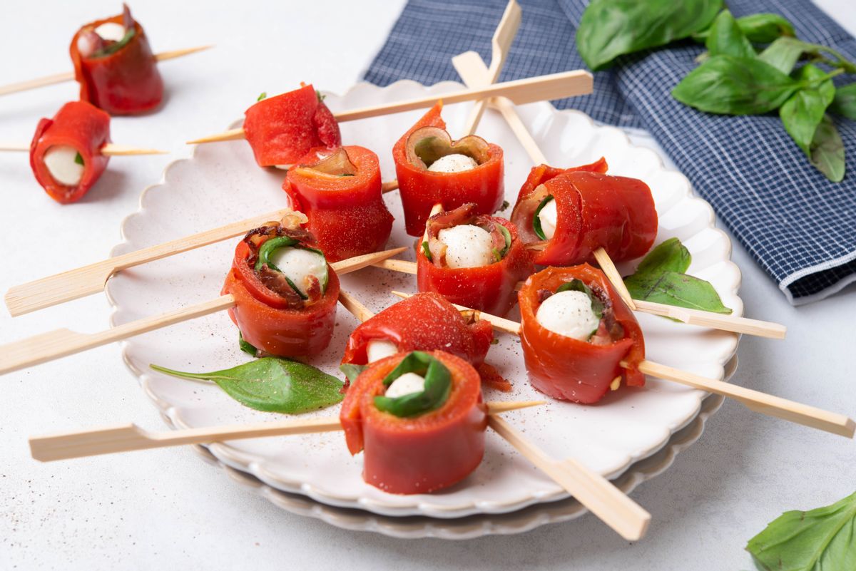 Keto Mozzarella, Pepper, and Bacon Skewers