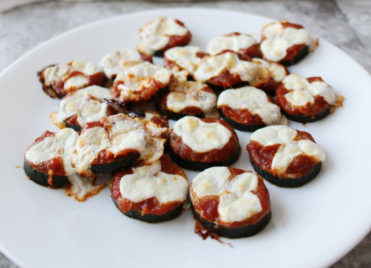 Keto Mozzarella Marinara Zucchini Pucks