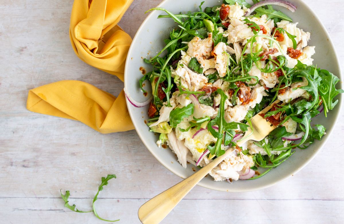 Keto Chicken, Sundried Tomato, Mozzarella and Basil Salad