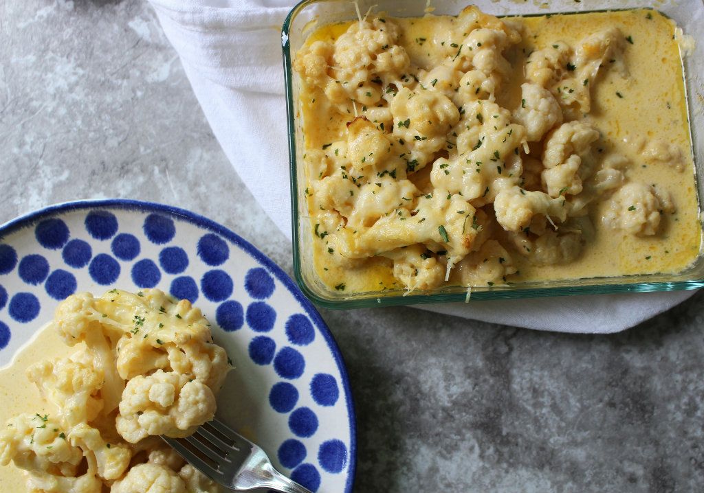 Low Carb Baked Cauliflower Mac and Cheese