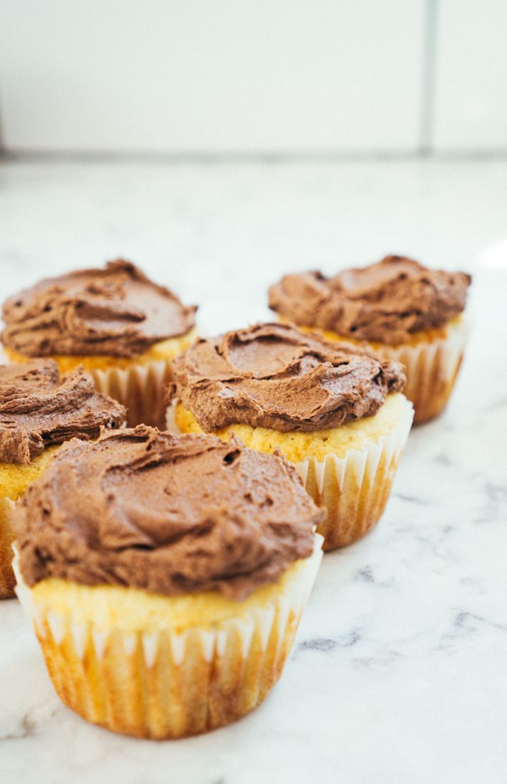 Keto Vanilla Cupcakes with Whipped Ganache