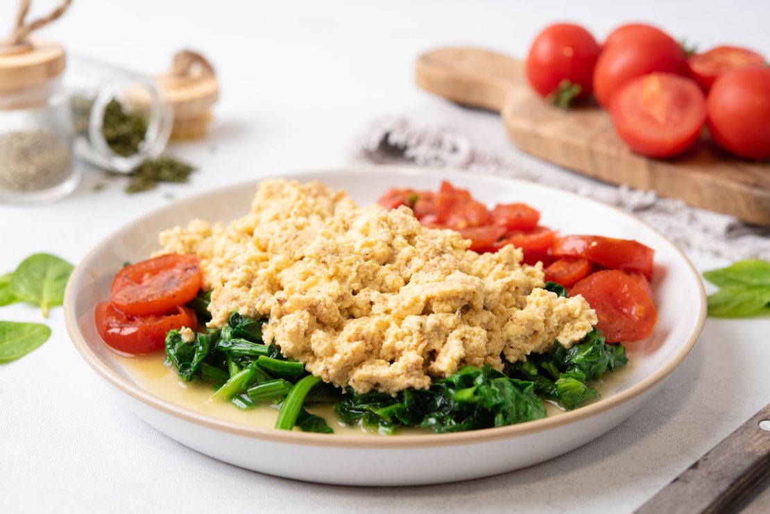 Keto Soft Scrambled Eggs with Spinach + Marinated Onions - Tastes Lovely