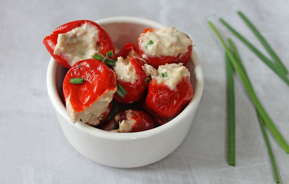 Keto Peppers Stuffed With Tuna Mayo