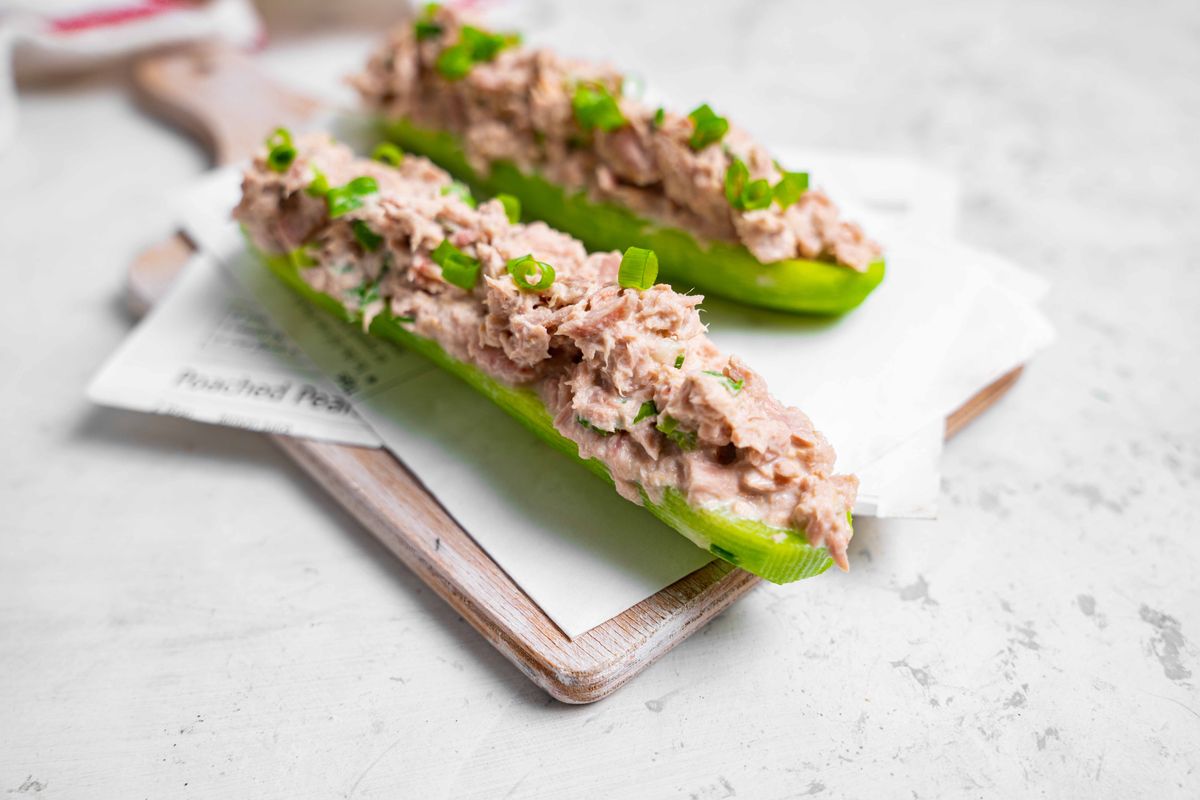 Keto 5-Ingredient Tuna Cucumber Boats