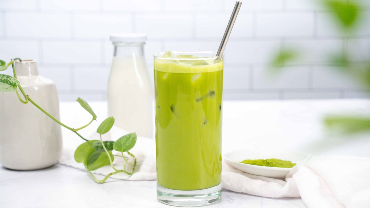 Best Keto Iced Matcha Latte