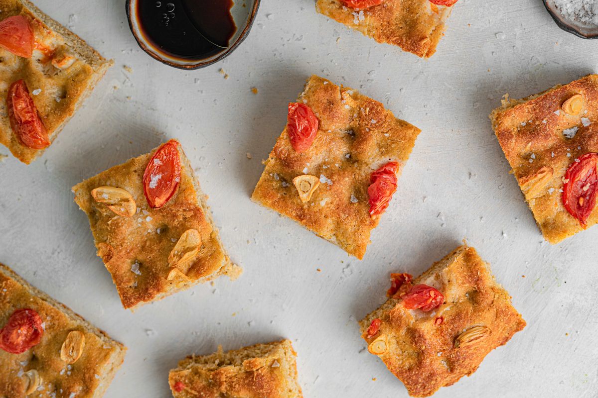 Keto Garlic and Cherry Tomato Focaccia Bread