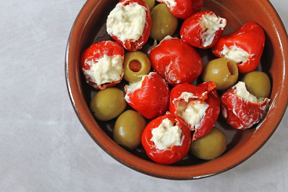 Keto Peppers Stuffed with Cream Cheese and Olives