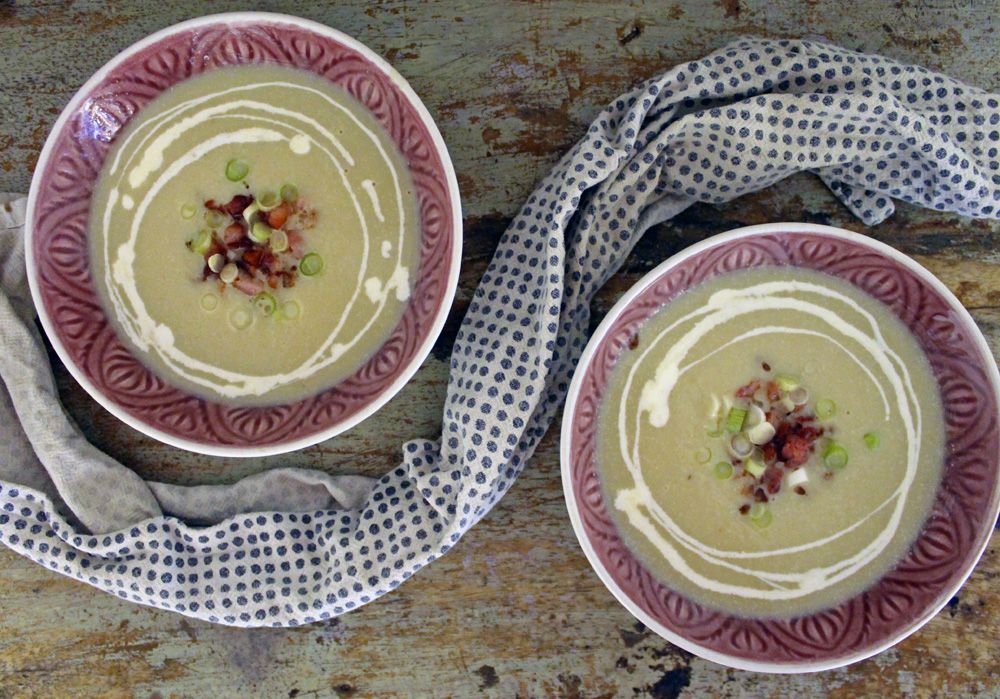 Low Carb Cream of Cabbage Soup with Crispy Bacon