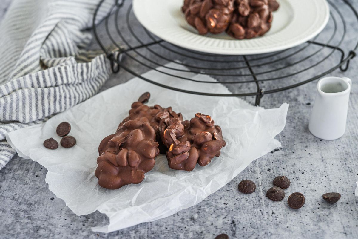 Keto Peanut Clusters