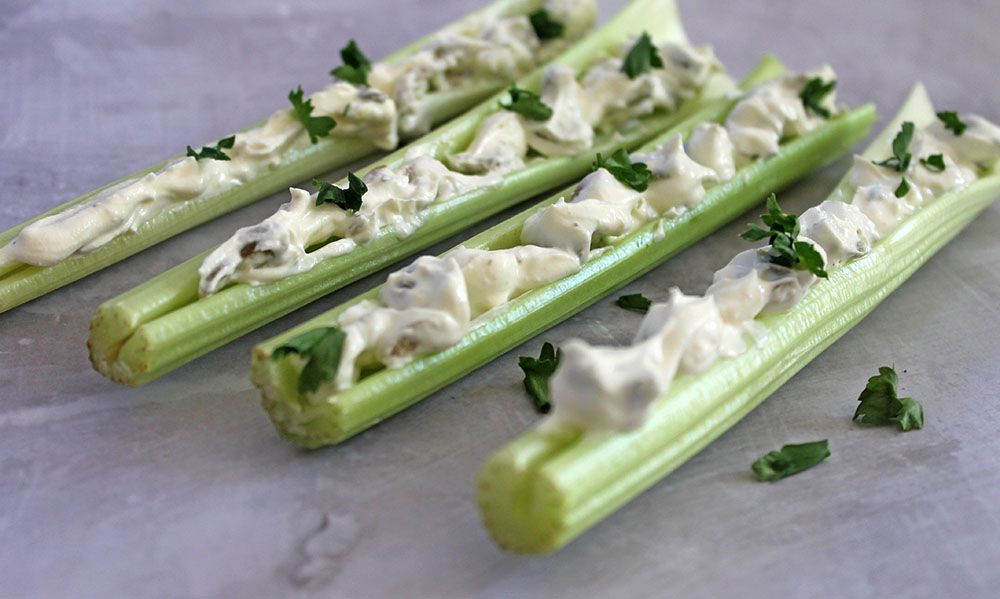 Keto Cream Cheese And Olive Stuffed Celery