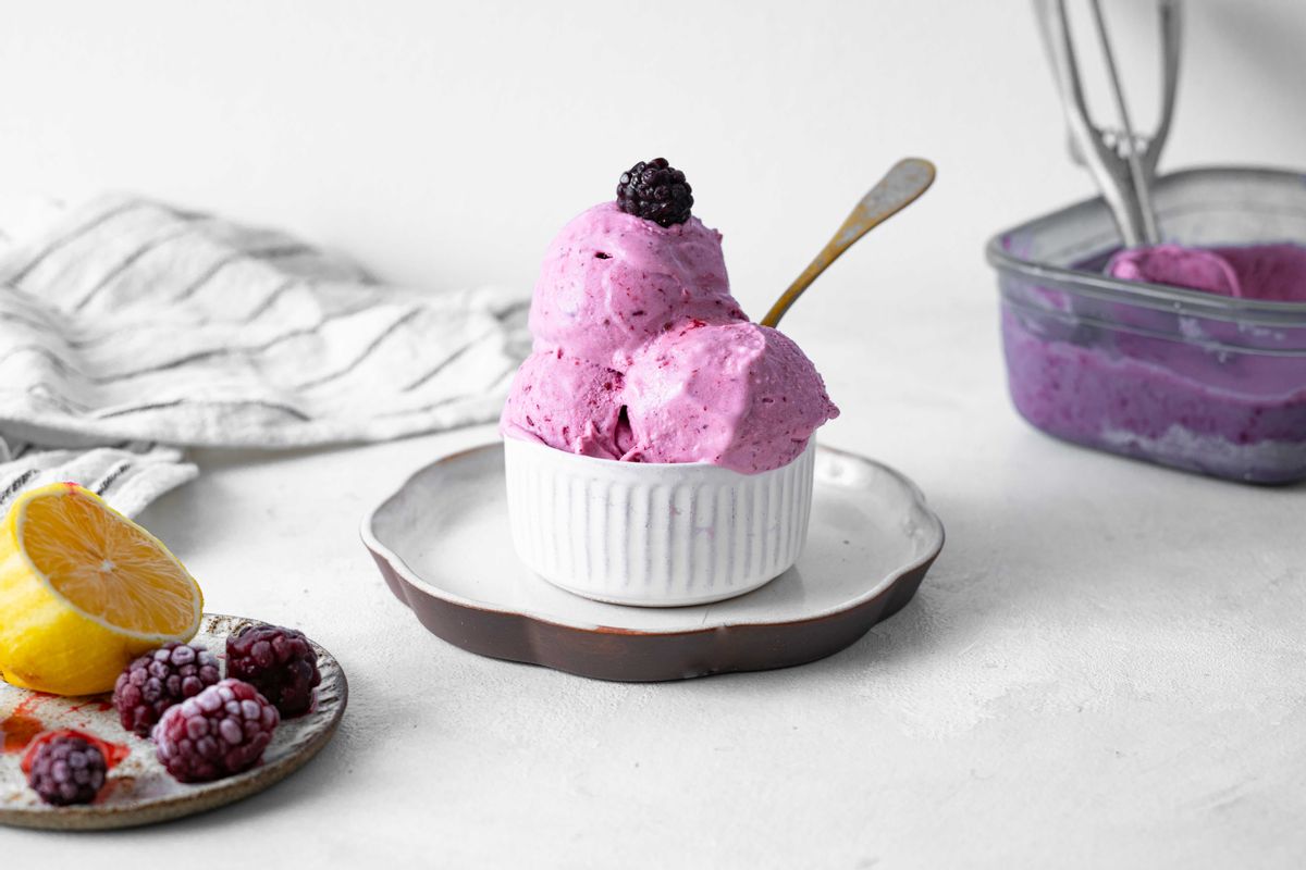 Keto Blackberry Cheesecake Ice cream