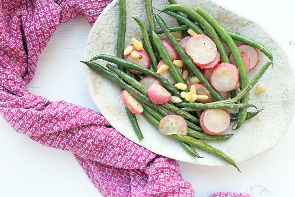 Keto Sautéed Green Beans And Radishes