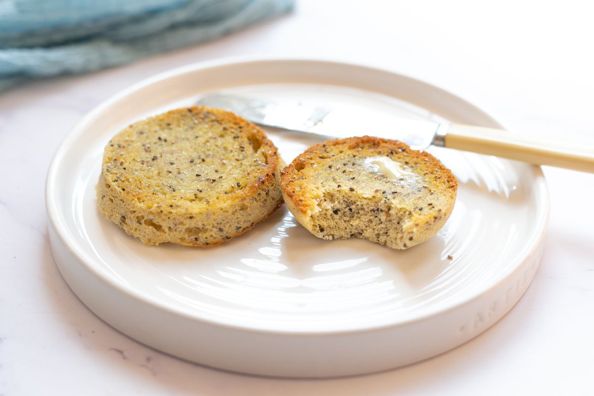 90-second Keto Bread with Coconut Flour and Chia Seeds
