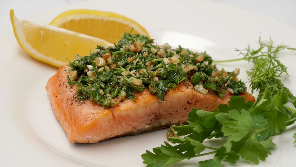 Keto Seared Salmon with Walnut Pesto