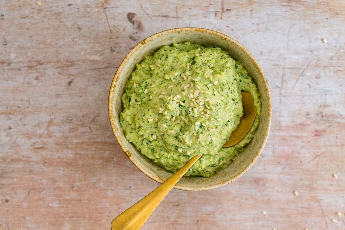 Keto Broccoli and Spinach Hummus